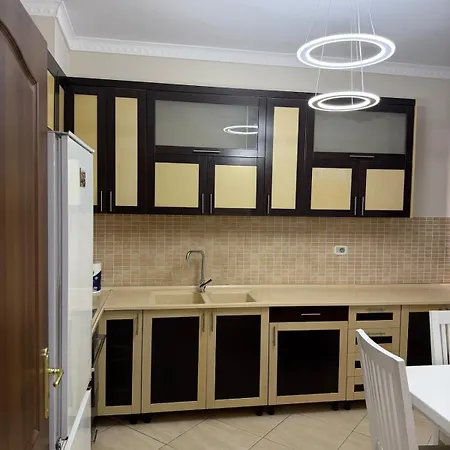 公寓 Cozy Kodra E Diellit Modern 2br *