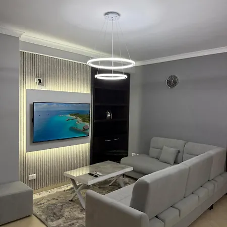 Cozy Kodra E Diellit Modern 2br 公寓